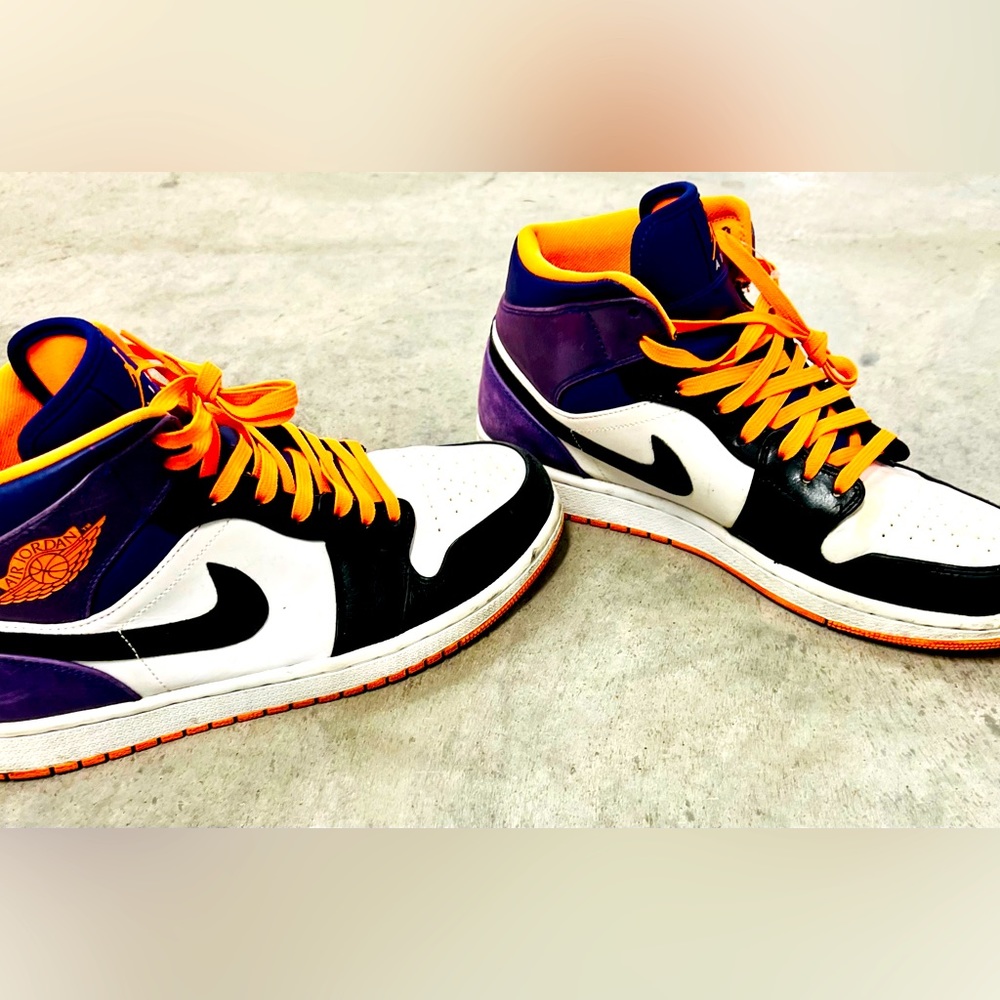 2013 Air Jordan 1 Mid 'Phoenix Suns'